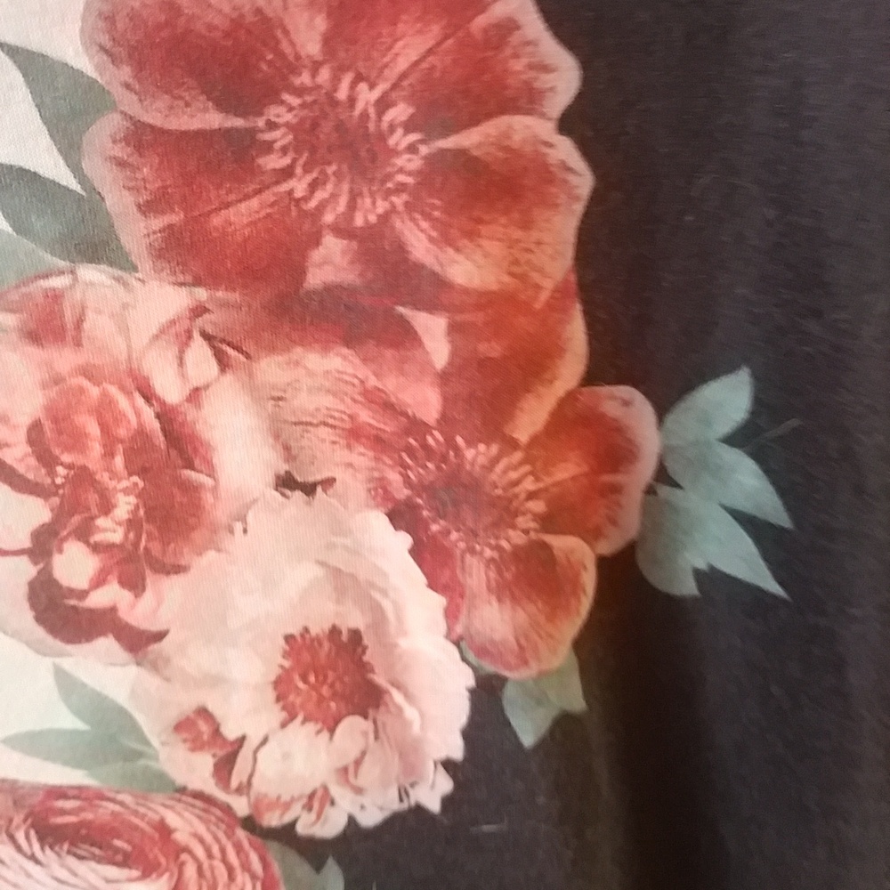 Floral Short Sleeve Tee - Black & White 3X - Picture 3 of 7